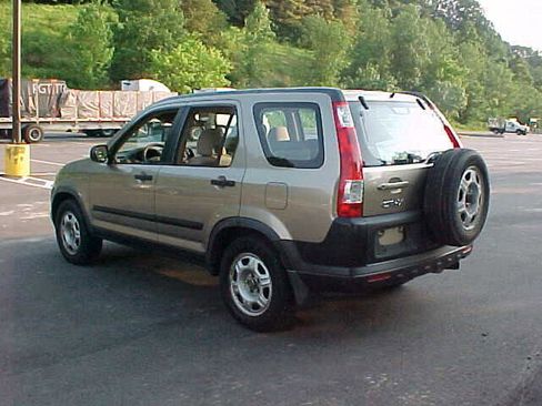 Used 2005 Honda CR-V LX image 8