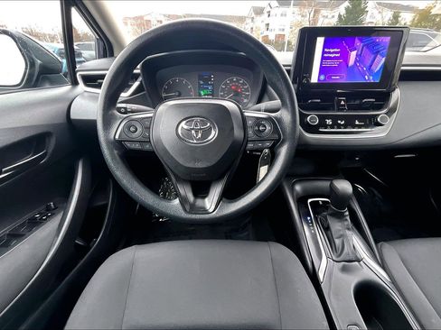 Used 2024 Toyota Corolla LE image 5