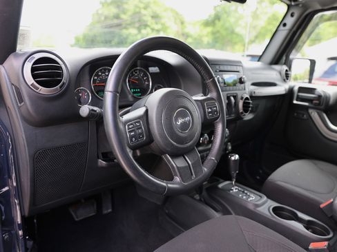 Used 2016 Jeep Wrangler Sport w/ Quick Order Package 24S AWD/4WD image 16