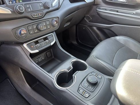 Certified 2024 GMC Terrain SLT image 12