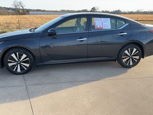 Used 2022 Nissan Altima 2.5 SV image 6