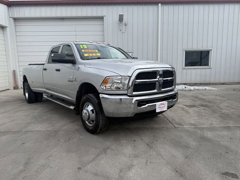 Used 2013 RAM 3500 ST w/ SXT Appearance Group image 29