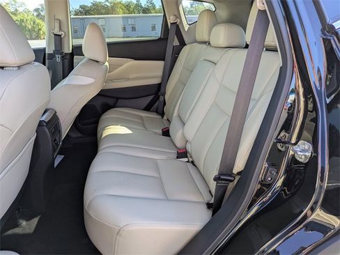 Used 2024 Nissan Murano SL image 15