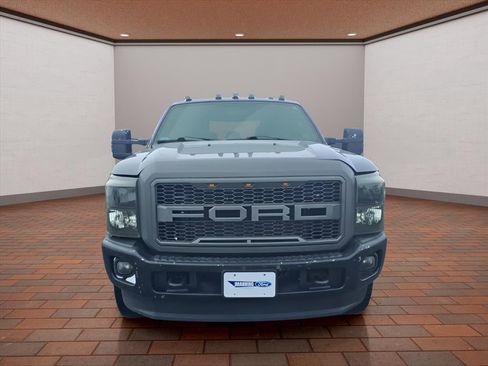 Used 2015 Ford F250 Lariat w/ Lariat Ultimate Package image 3