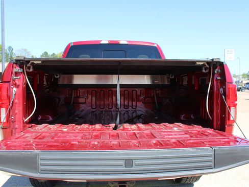 Used 2018 Ford F150 Lariat w/ Equipment Group 502A Luxury image 13