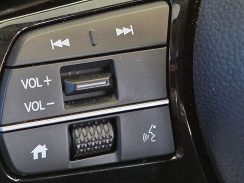 Certified 2025 Honda CR-V EX-L image 32