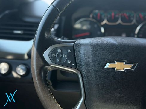 Used 2019 Chevrolet Suburban Premier AWD/4WD image 29