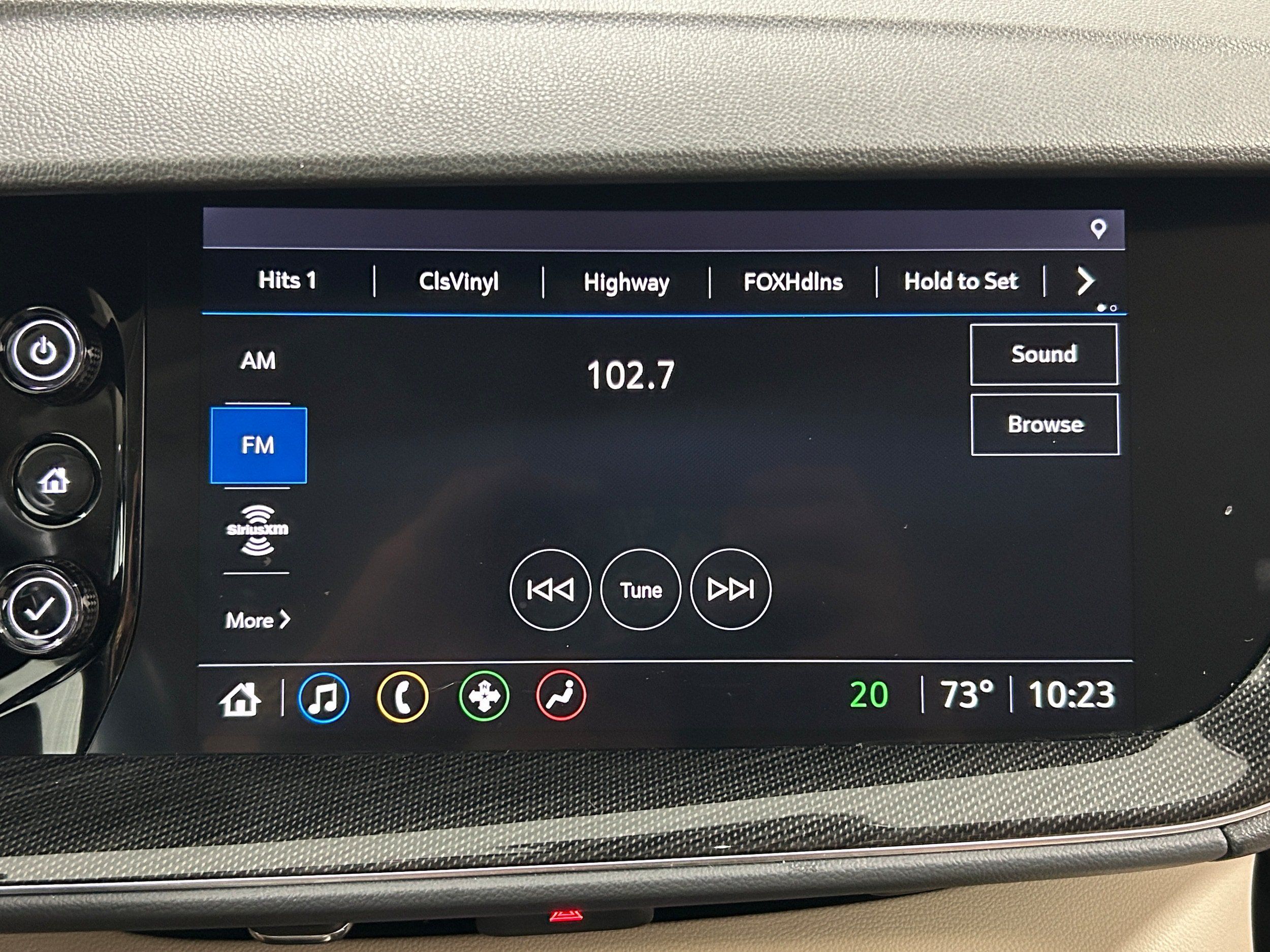 Used 2021 Buick Envision Essence AWD/4WD image 5