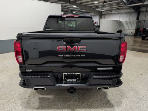 Used 2026 GMC Sierra 1500 Elevation w/ Preferred Package AWD/4WD image 4