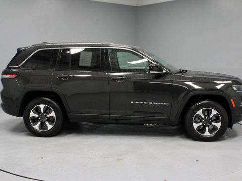 Used 2024 Jeep Grand Cherokee Limited 4xe AWD/4WD image 13