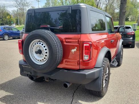 Used 2022 Ford Bronco 2-Door AWD/4WD image 4