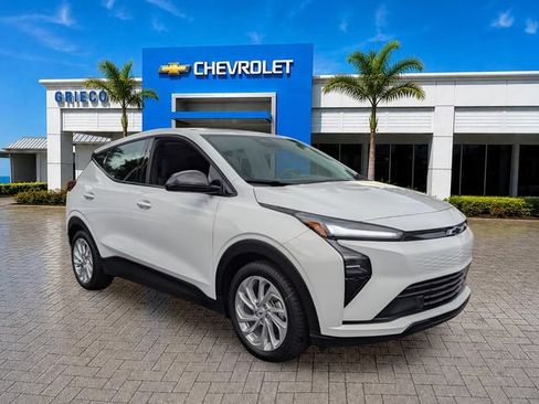 New 2027 Chevrolet Bolt LT w/ Comfort Package FWD image 1