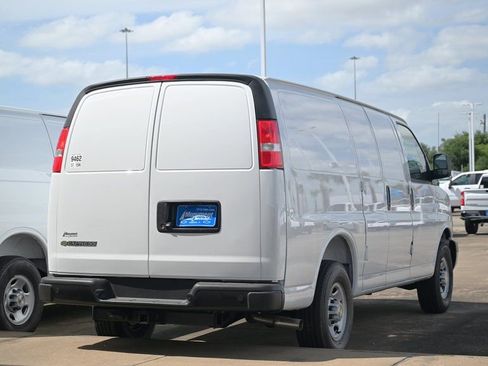 New 2025 Chevrolet Express 2500 Extended w/ Driver Convenience Package image 4