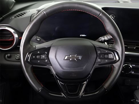 Used 2024 Chevrolet Trax RS image 35