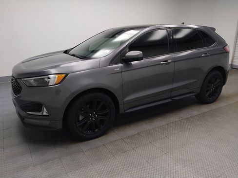 Used 2022 Ford Edge ST-Line w/ Class II Trailer Tow Package AWD/4WD image 2
