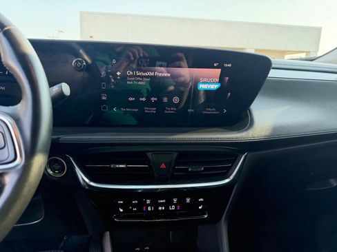 Used 2024 Buick Encore GX Avenir AWD/4WD image 35