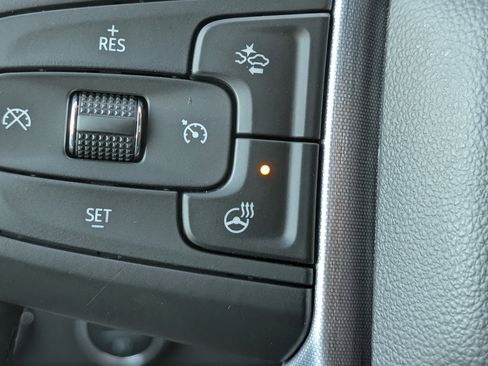 Used 2024 GMC Sierra 1500 Elevation image 32