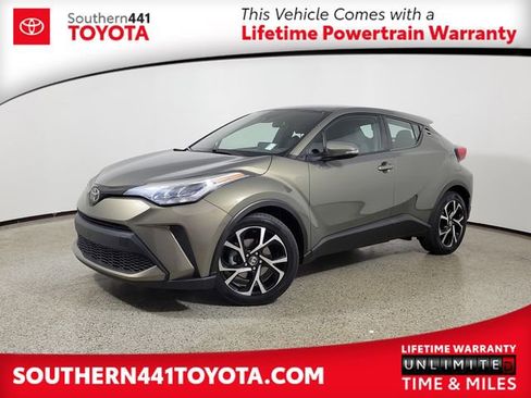 Used 2021 Toyota C-HR XLE FWD image 1