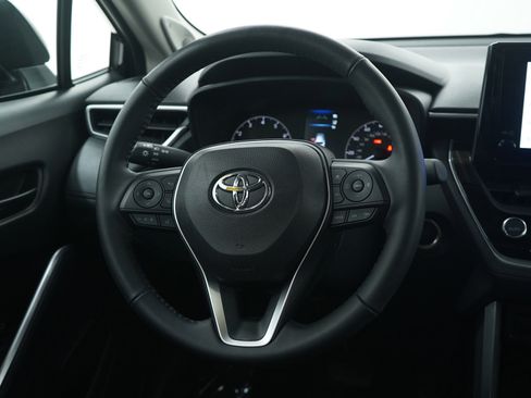 Used 2023 Toyota Corolla Cross LE image 16