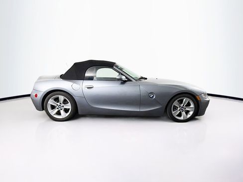 Used 2006 BMW Z4 3.0i image 8