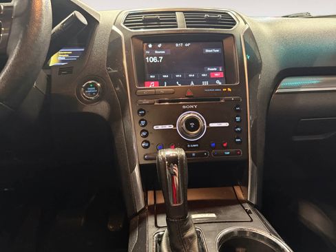 Used 2017 Ford Explorer Sport w/ Equipment Group 401A image 12
