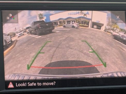 Used 2019 Volkswagen Jetta SE w/ Cold Weather Package image 12