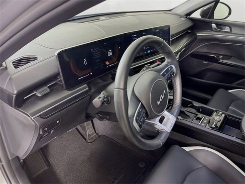 Used 2025 Kia K5 GT-Line w/ GT-Line Premium Package image 10