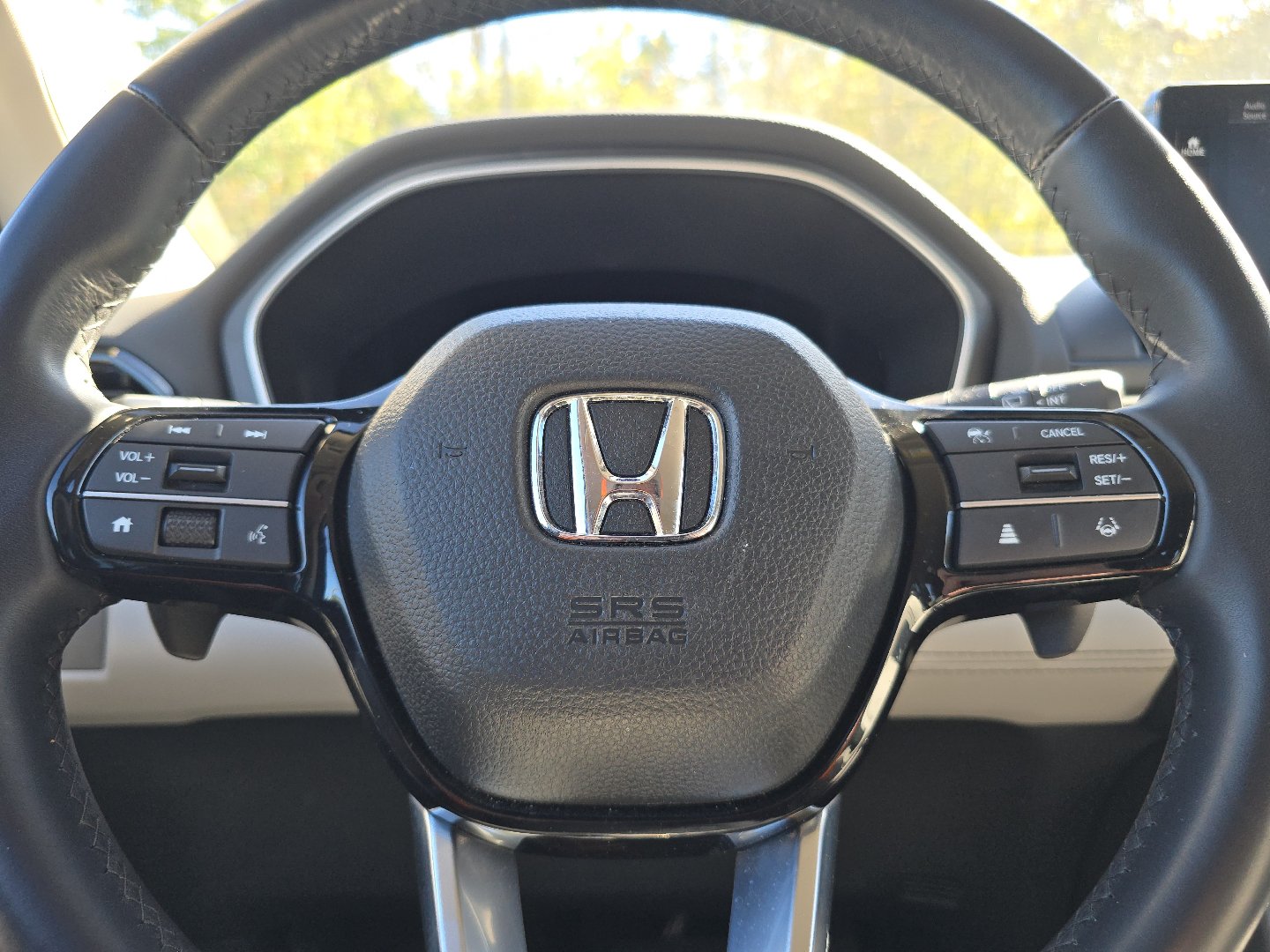 Used 2025 Honda Pilot EX-L image 26