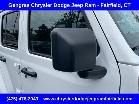 Used 2023 Jeep Wrangler Unlimited Sahara w/ Cold Weather Group AWD/4WD image 15