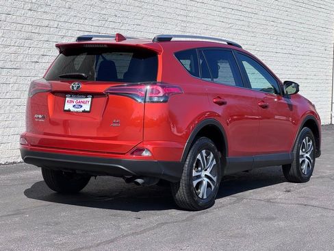 Used 2016 Toyota RAV4 LE AWD/4WD image 8