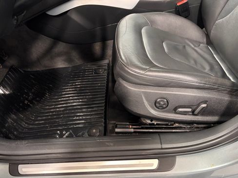 Used 2011 Audi A4 2.0T Premium Plus w/ Premium Plus Pkg image 11