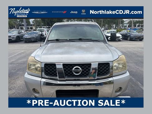 Used 2007 Nissan Titan SE AWD/4WD image 1