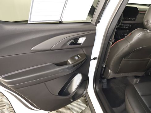 Used 2025 Chevrolet TrailBlazer RS w/ Convenience Package image 45