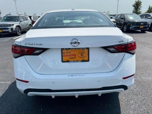 Certified 2023 Nissan Sentra SV FWD image 4