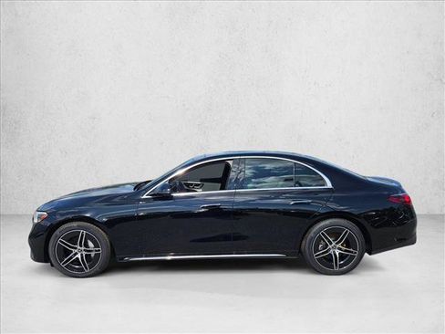 Used 2025 Mercedes-Benz E 350 Sedan image 5