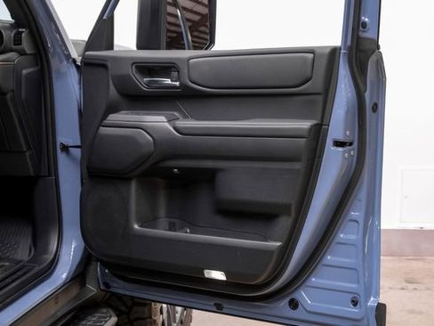 Used 2025 Toyota Land Cruiser image 77