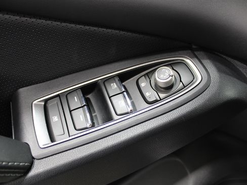 Used 2024 Subaru Ascent Limited AWD/4WD image 7