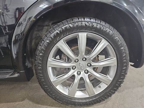 Used 2012 INFINITI QX56 4WD w/ Deluxe Touring Pkg image 40