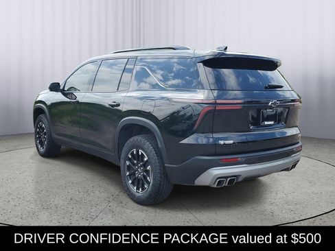 Used 2025 Chevrolet Traverse Z71 w/ Driver Confidence Package AWD/4WD image 5
