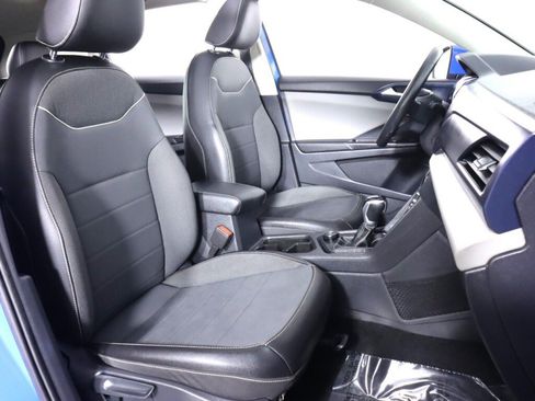 Used 2023 Volkswagen Taos SE w/ Panoramic Sunroof Package AWD/4WD image 42