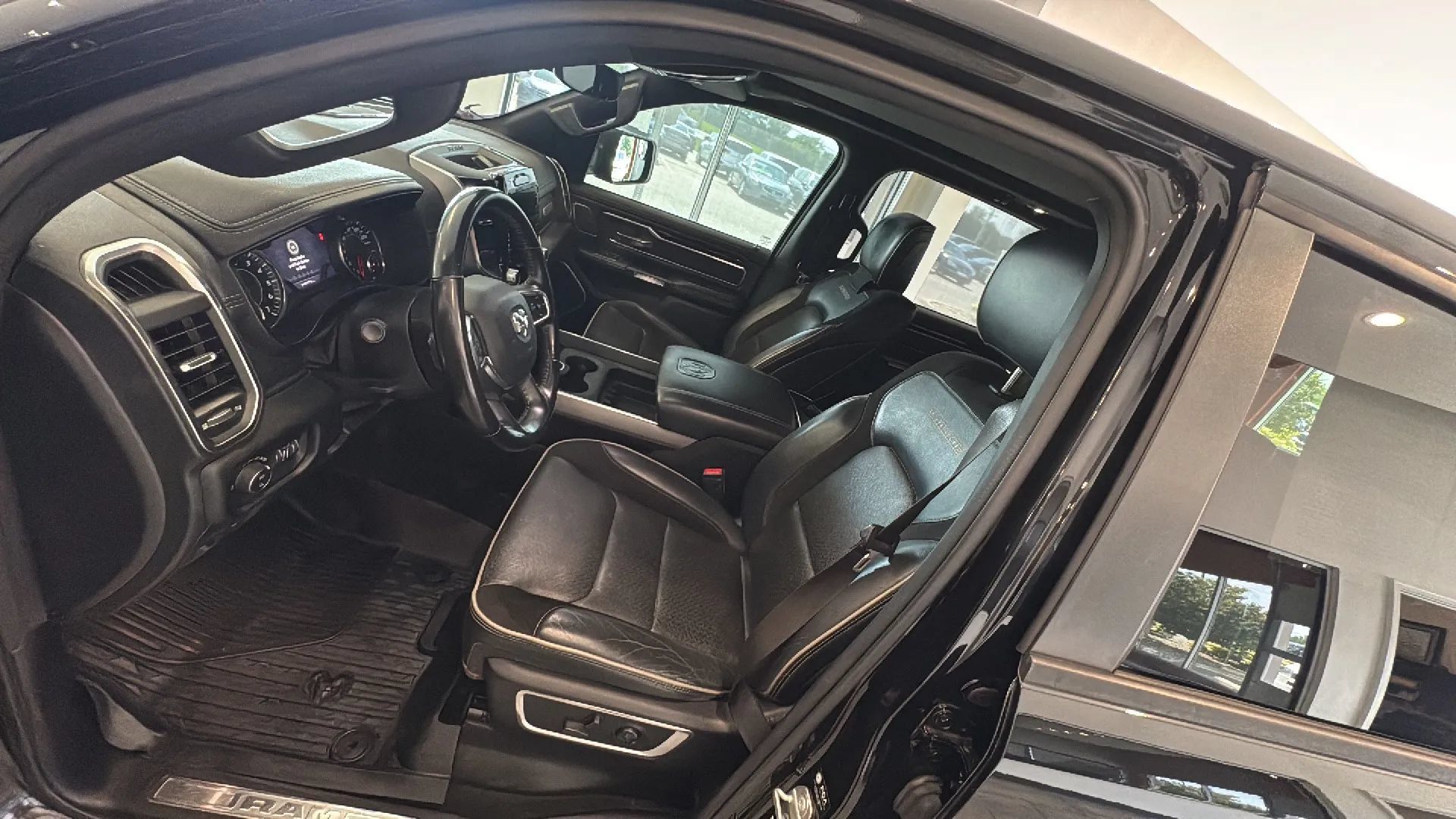 Used 2021 RAM 1500 Laramie AWD/4WD image 22
