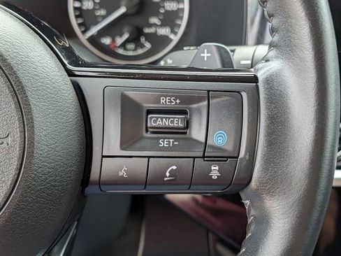 Used 2023 Nissan Pathfinder SL AWD/4WD image 21