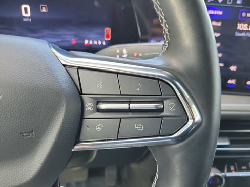 Used 2024 Chevrolet Traverse LS FWD image 22