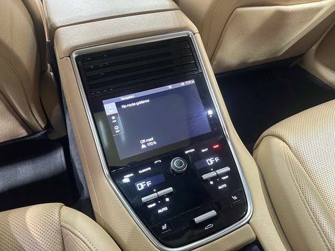 Used 2018 Porsche Panamera 4S w/ Sport Package AWD/4WD image 21