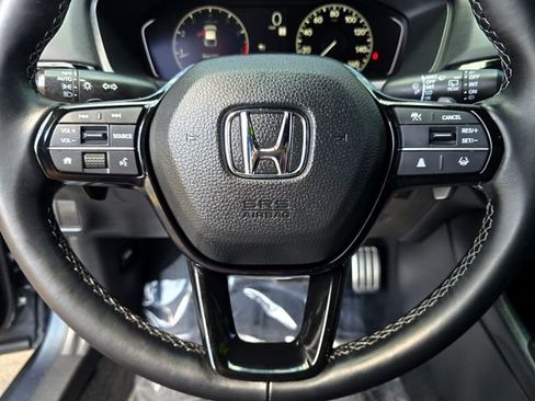 Used 2025 Honda Civic Sport image 13