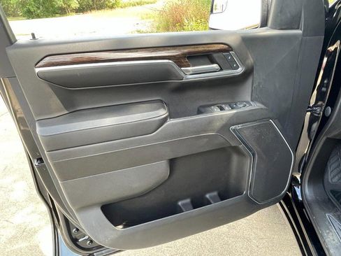 Used 2023 GMC Sierra 1500 Elevation image 28