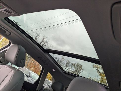 New 2025 Audi Q5 Premium Plus image 18