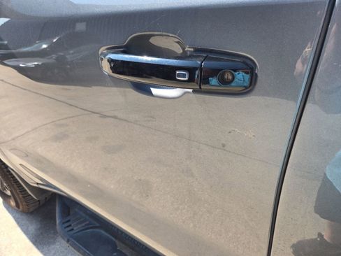 Used 2022 Chevrolet Silverado 1500 LT Trail Boss w/ LT Trail Boss Premium Package image 10