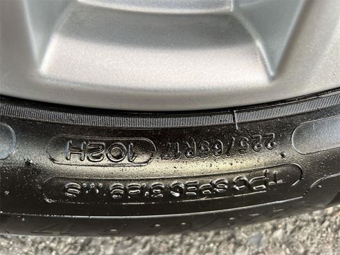 Used 2023 Chevrolet Equinox LT image 27