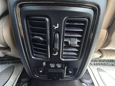 Used 2018 Dodge Durango GT image 21